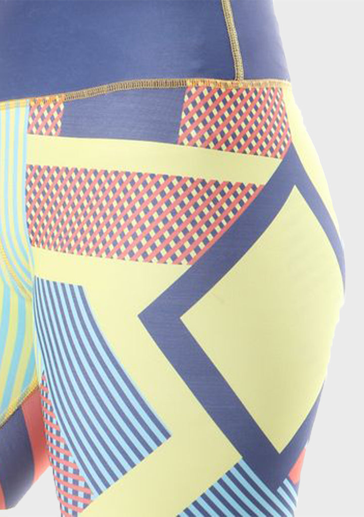 Set Of Doe Sports Legging And T-shirt - Abstract Pattern