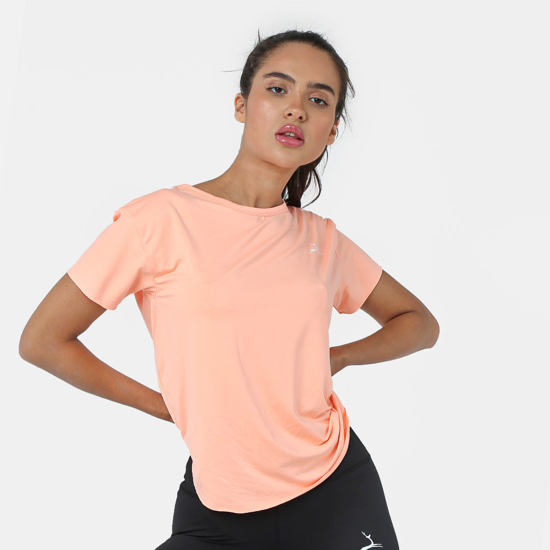 Basic-lightweight-short-sleeved-T-shirt.jpg