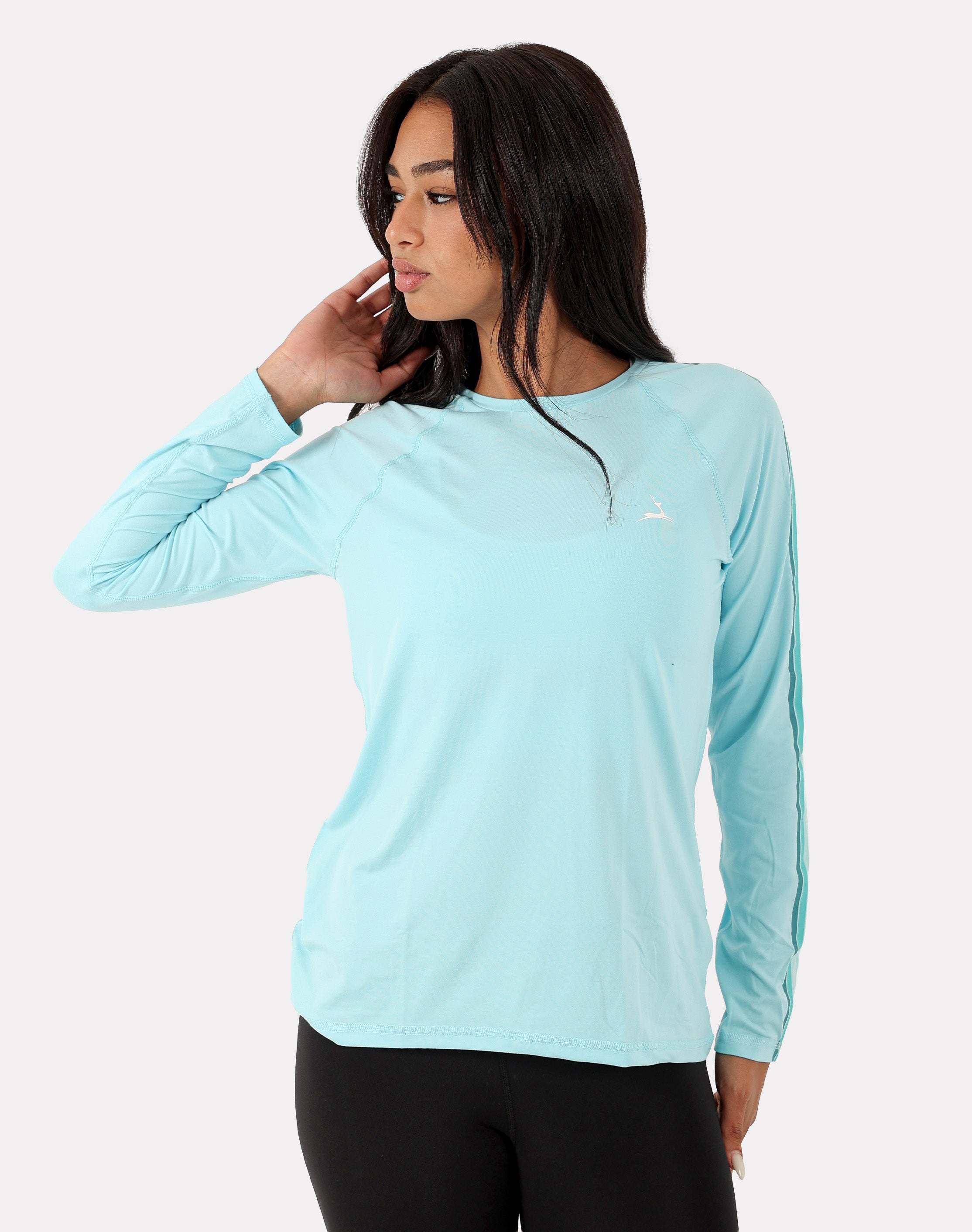 cyanduotoneshortside_2977a27f-49fe-4c64-8283-0e598939c734.jpg