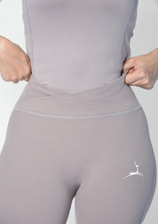 Doe-Crossed-Camel-Toe-Leggings.jpg