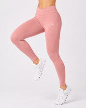Doe Crossed Camel Toe Leggings